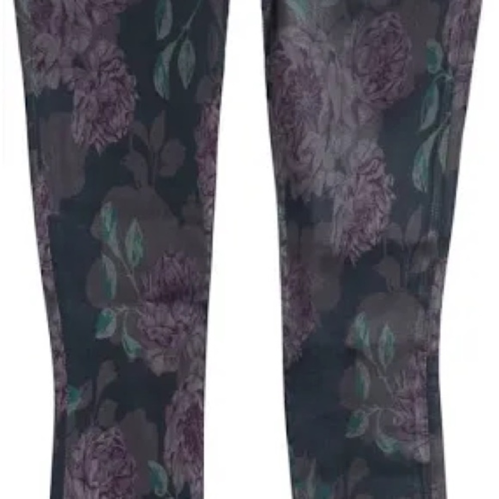 Joe's Jeans
Charlie in Calyx Coated